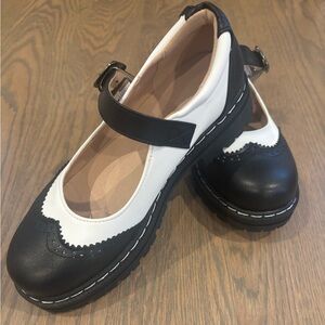 🖤🤍MARY JANE SHOES🤍🖤